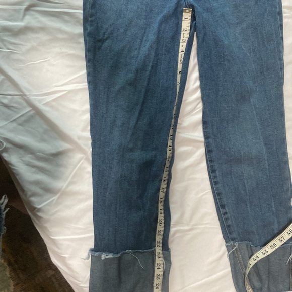 Circus high rise relaxed straight jeans with wide cuff. Size 29. 100%cotton. - Picture 5 of 6